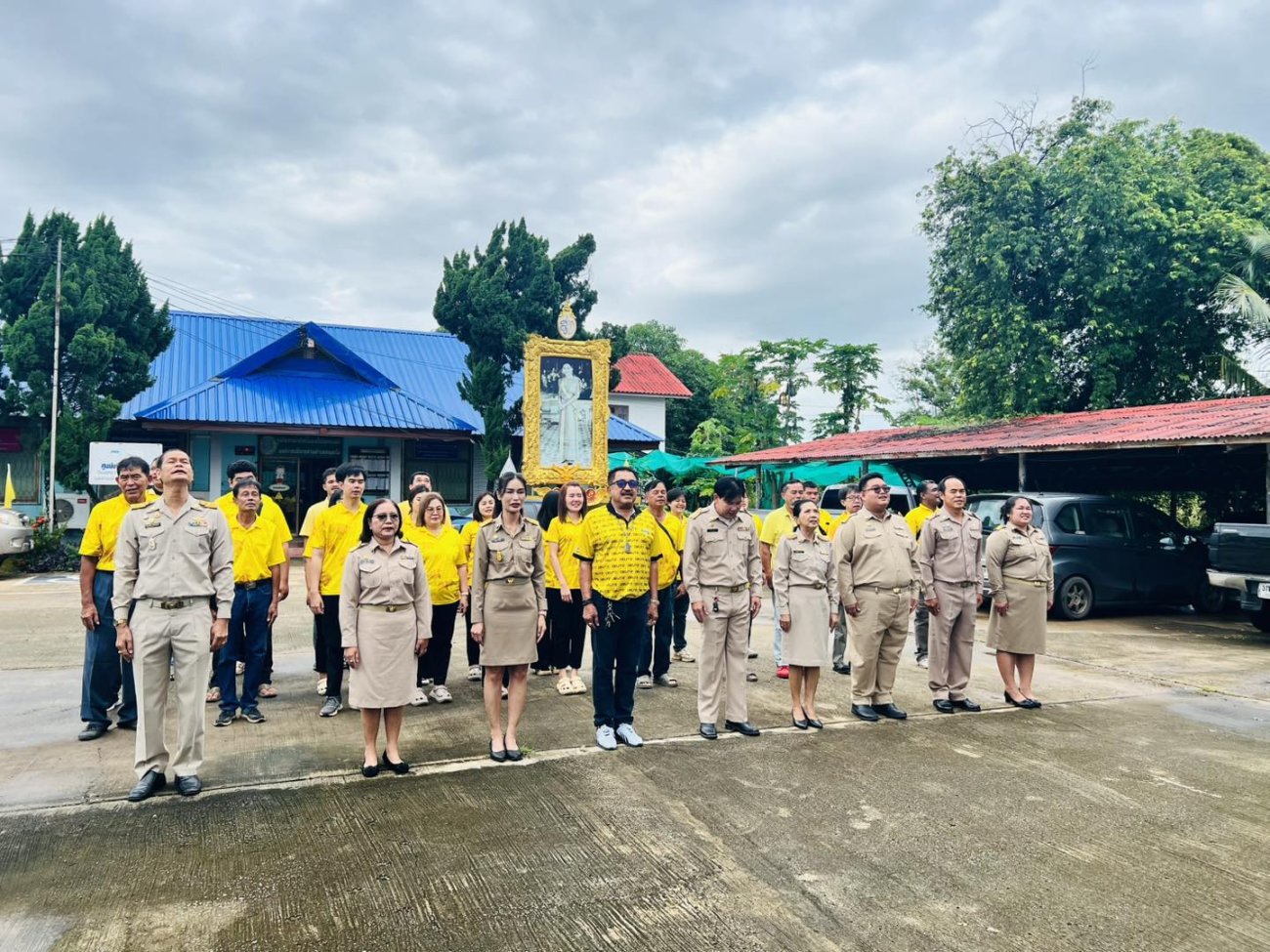 กิจกรรมเคารพธงชาติ น้อมรำลึกวันพระราชทานธงชาติไทย